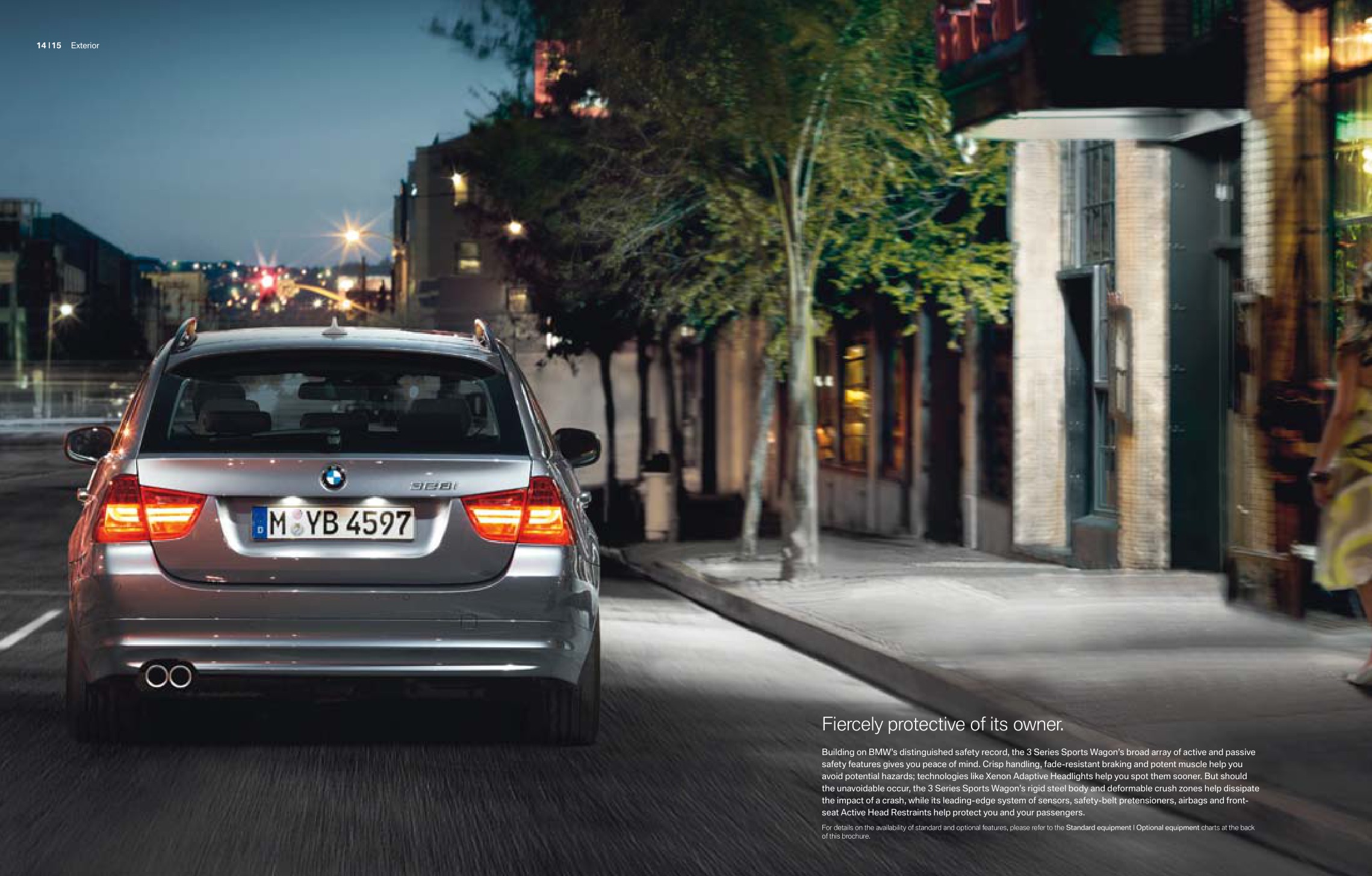 2010 BMW 3-Series Wagon Brochure Page 33